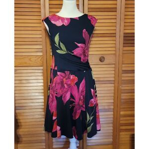 Shelby & Palmer Small Floral Dress